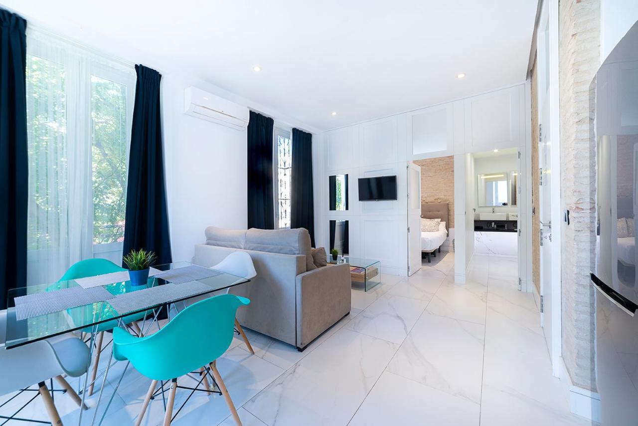 Alohamundi Adriano Apartment Seville Exterior photo